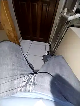 Snapshot of Whiper2024 chatting on February 20, 2026, 6:21 pm Whiper2024 online show from February 20, 2026, 6:21 pm