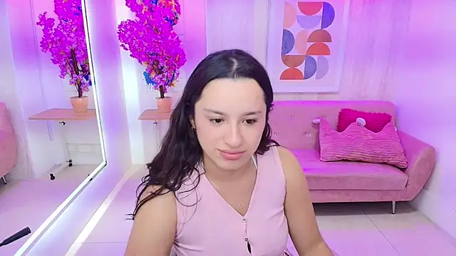 Snapshot of Miia_bela chatting on October 18, 2025, 7:43 am Miia bela online show from October 18, 2025, 7:43 am