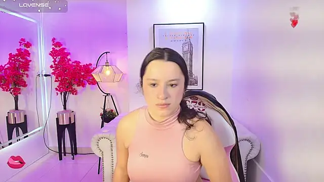 Snapshot of Miia_bela chatting on October 27, 2025, 7:48 pm Miia bela online show from October 27, 2025, 7:48 pm