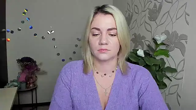 MariaSttone online show from February 9, 2026, 7:23 pm