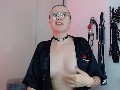 Alisson Beckett online show from November 21, 2025, 4:28 pm