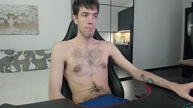 White Dylan online show from April 4, 2026, 11:00 pm