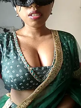 sandy naughty online show from October 9, 2025, 8:26 am