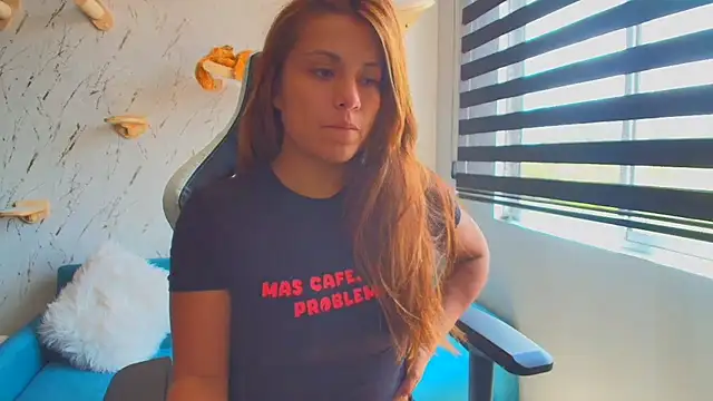 Lauri  fit online show from July 28, 2026, 4:39 pm