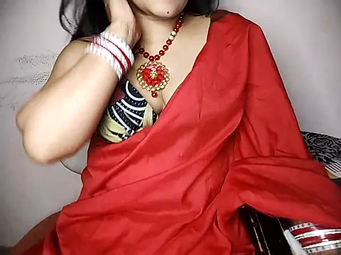 karishma online show from October 15, 2025, 2:03 pm