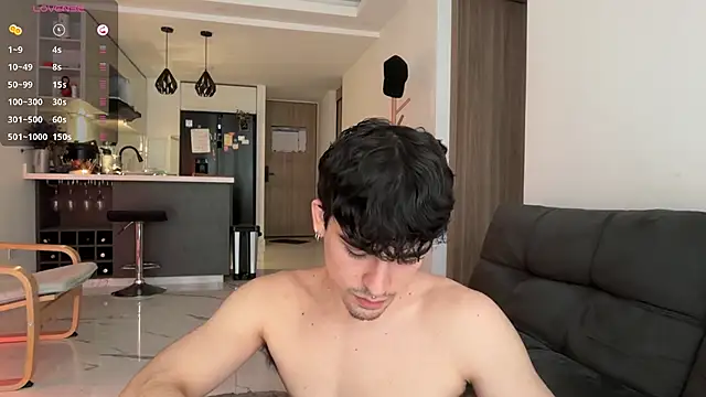 zenn rush1 online show from October 10, 2025, 1:56 pm