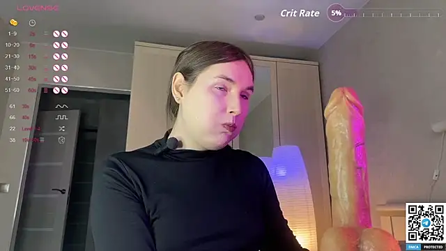 Maria Bowie online show from December 23, 2025, 9:08 am