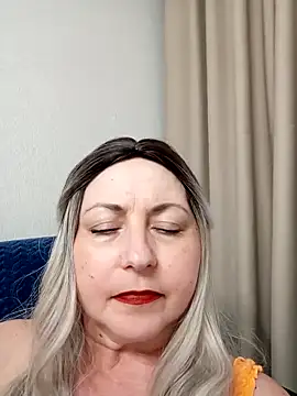 Lana Luna1 online show from October 18, 2025, 4:09 pm