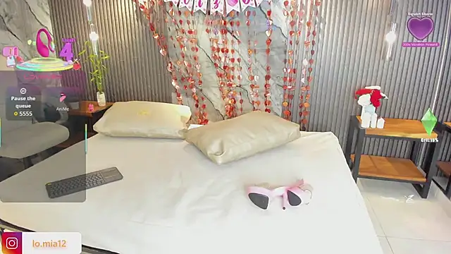 julietha taylor online show from February 6, 2026, 4:19 am