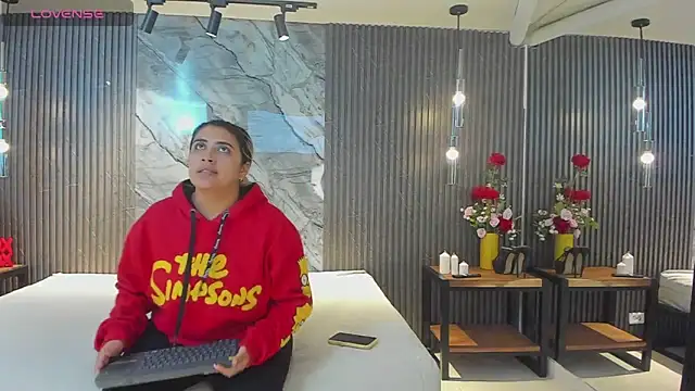 julietha taylor online show from March 17, 2026, 1:41 am