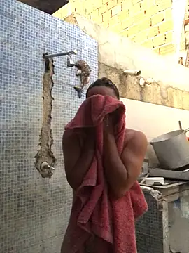 Snapshot of isacalejandroo chatting on February 14, 2025, 10:47 pm isacalejandroo online show from February 14, 2025, 10:47 pm