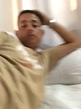 Snapshot of isacalejandroo chatting on February 15, 2025, 4:34 pm isacalejandroo online show from February 15, 2025, 4:34 pm