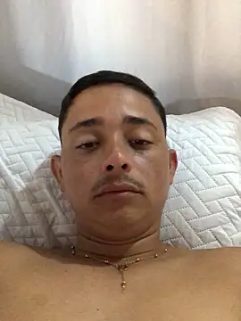 Snapshot of isacalejandroo chatting on February 15, 2025, 10:31 pm isacalejandroo online show from February 15, 2025, 10:31 pm