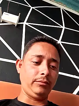 Snapshot of isacalejandroo chatting on February 17, 2025, 8:38 pm isacalejandroo online show from February 17, 2025, 8:38 pm