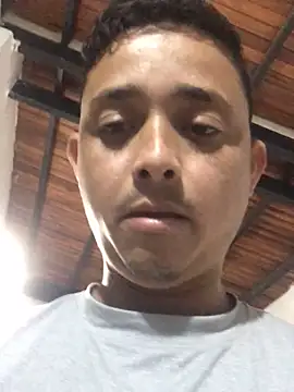 Snapshot of isacalejandroo chatting on September 23, 2025, 10:50 pm isacalejandroo online show from September 23, 2025, 10:50 pm