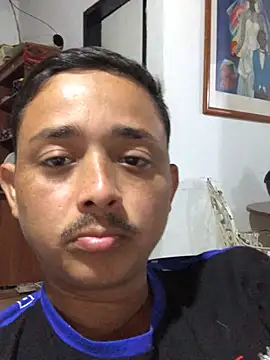 Snapshot of isacalejandroo chatting on March 1, 2025, 1:43 am isacalejandroo online show from March 1, 2025, 1:43 am