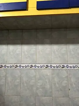 Snapshot of isacalejandroo chatting on February 16, 2025, 2:31 am isacalejandroo online show from February 16, 2025, 2:31 am