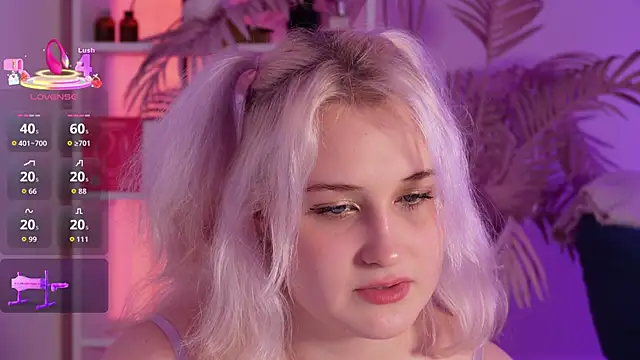 tiffannyjons online show from December 21, 2025, 6:09 pm