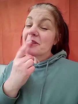 420Curvybabe online show from March 3, 2025, 5:31 pm