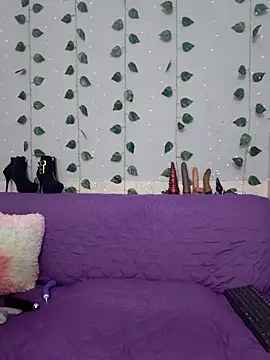 kiara scottt online show from February 5, 2026, 8:32 am