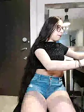 Snapshot of milena_23x chatting on March 9, 2025, 5:33 am milena 23x online show from March 9, 2025, 5:33 am