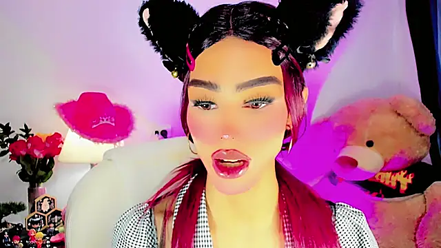 Snapshot of dollswit01 chatting on February 16, 2025, 8:00 pm dollswit01 online show from February 16, 2025, 8:00 pm