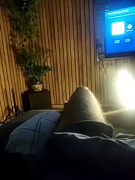 DAVID FERRAZ online show from December 20, 2025, 6:11 pm