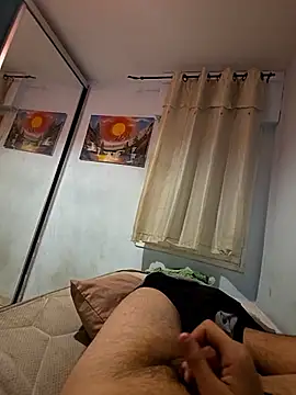 Snapshot of Chneor28 chatting on January 6, 2026, 7:51 pm Chneor28 online show from January 6, 2026, 7:51 pm