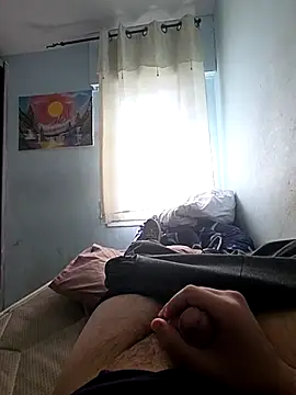 Snapshot of Chneor28 chatting on January 15, 2026, 9:01 am Chneor28 online show from January 15, 2026, 9:01 am