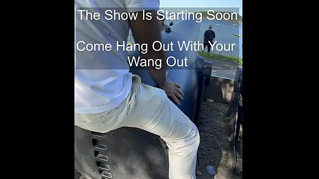 bear russian hunk online show from April 21, 2026, 2:45 pm