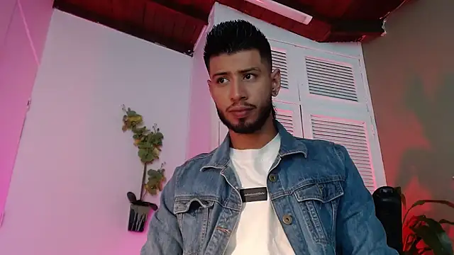 Colby brown03 online show from November 27, 2025, 7:25 pm