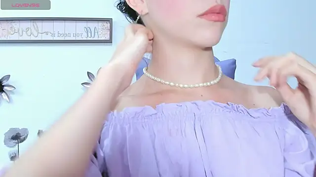 Snapshot of AnneGagner chatting on December 29, 2024, 8:26 pm AnneGagner online show from December 29, 2024, 8:26 pm