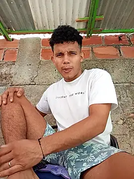 alex candela online show from December 4, 2025, 1:43 pm