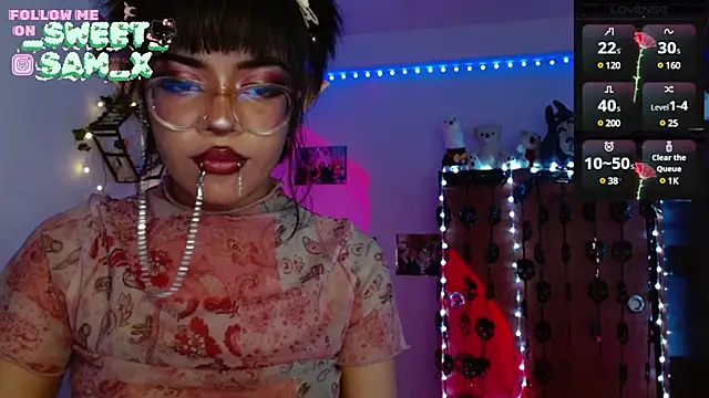 Snapshot of sweet_Samx chatting on December 23, 2024, 6:22 am sweet Samx online show from December 23, 2024, 6:22 am