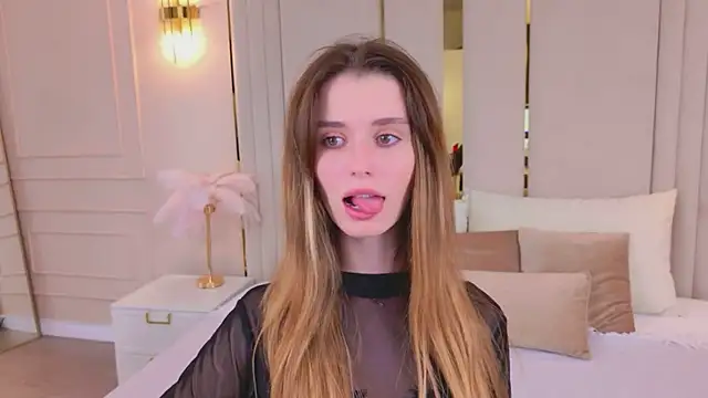 MarybethSnow online show from July 25, 2026, 5:19 pm
