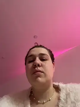 SuzieMurray online show from November 12, 2025, 8:40 am