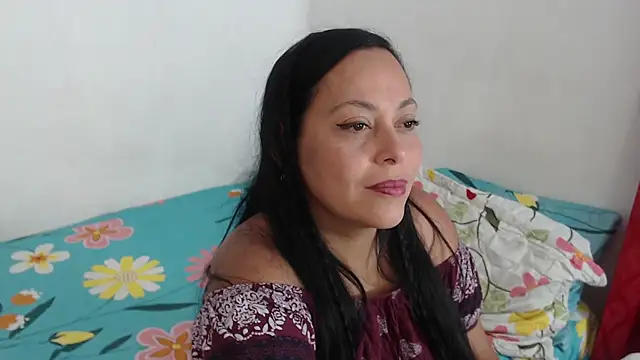 RocioColombia online show from March 5, 2026, 4:31 am