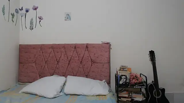 Snapshot of Serenity chatting on September 14, 2025, 11:16 pm Serenity online show from September 14, 2025, 11:16 pm