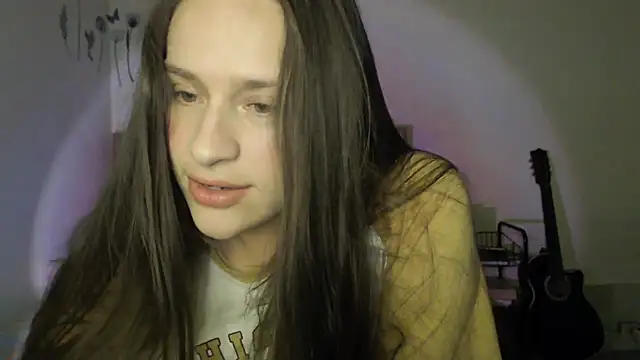 Snapshot of Serenity chatting on November 14, 2025, 12:47 am Serenity online show from November 14, 2025, 12:47 am