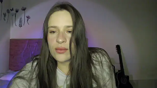 Snapshot of Serenity chatting on September 18, 2025, 12:35 am Serenity online show from September 18, 2025, 12:35 am