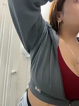 Snapshot of Tatiana_O chatting on April 11, 2026, 3:05 pm Tatiana O online show from April 11, 2026, 3:05 pm