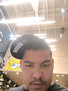 FABINHOSEOAU online show from November 24, 2025, 8:20 pm