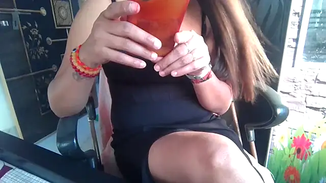 sexy-honey09 online show from November 20, 2025, 9:43 am