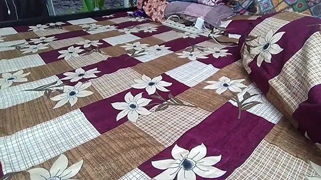 sexy-honey09 online show from November 10, 2025, 3:17 pm