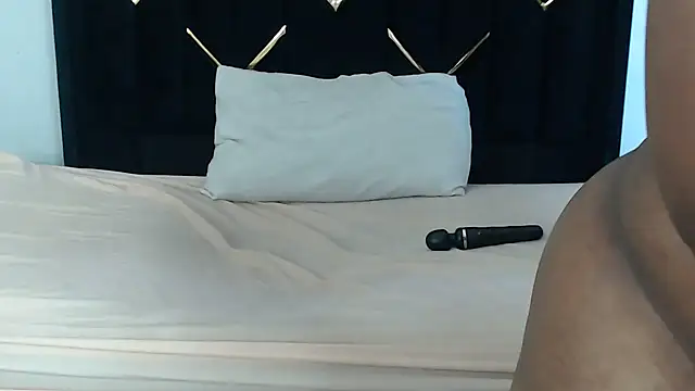EbonyBentley online show from June 4, 2026, 6:29 am
