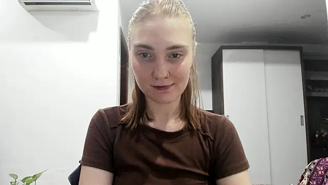 ReddHotPipper online show from June 30, 2026, 4:51 pm