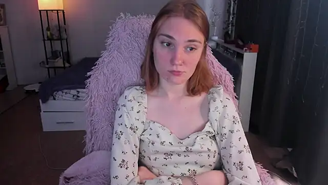 ReddHotPipper online show from April 8, 2026, 4:03 am