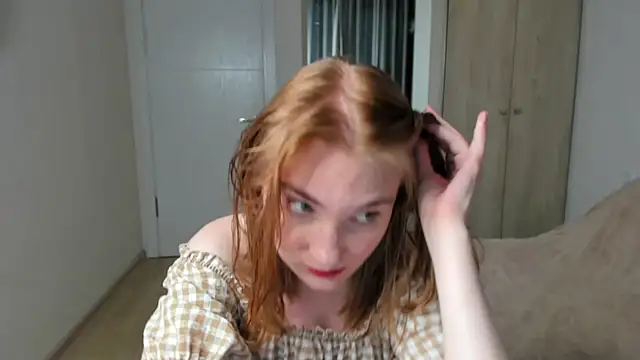 ReddHotPipper online show from July 27, 2026, 3:13 am