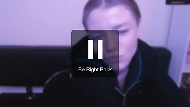 Snapshot of MissOliviaa_ chatting on December 30, 2024, 10:43 am MissOliviaa  online show from December 30, 2024, 10:43 am