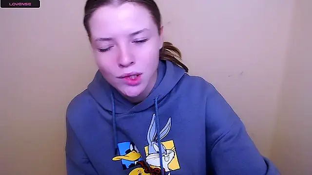 Snapshot of MissOliviaa_ chatting on January 29, 2025, 7:46 am MissOliviaa  online show from January 29, 2025, 7:46 am